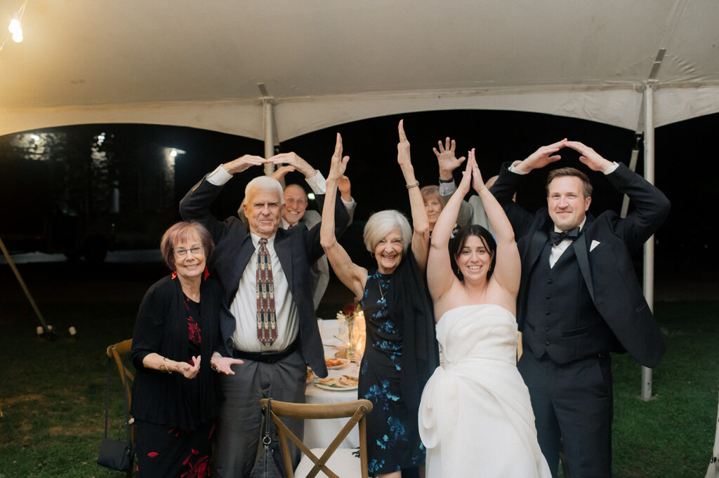 Carly, Roy, and their guests spelling out O H I O