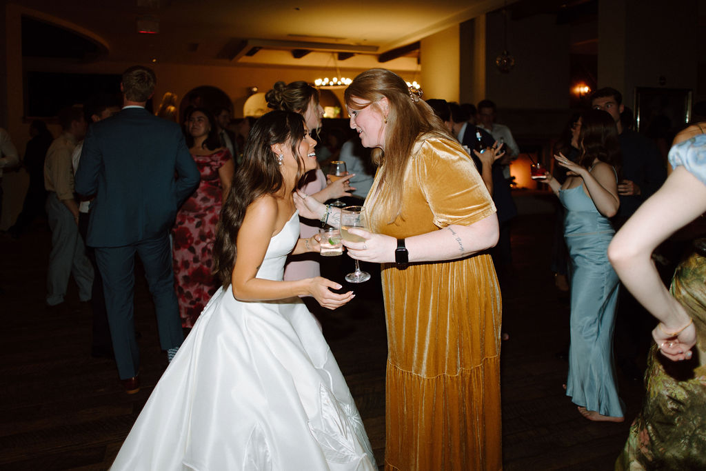 Shannon & her guests on the dance floor at her wedding reception at the Club at Corazon in Dublin, Ohio